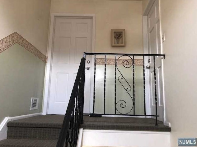 502 7th St #2, East Newark, NJ 07029