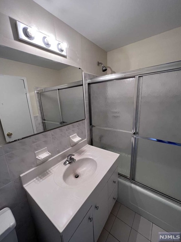 1590 Anderson Ave #2c, West Fort Lee, NJ 07024