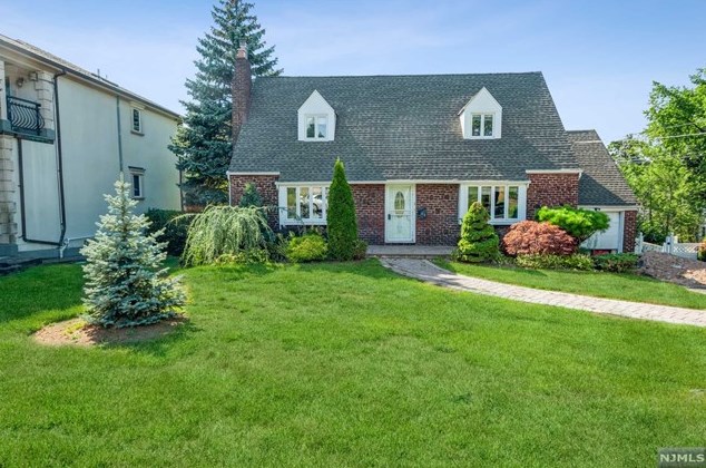 604 Jones Rd, Englewood, NJ 07631