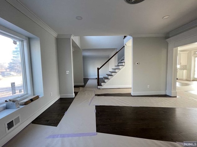 109 Hartland Ave, Emerson NJ  07630-1209 exterior