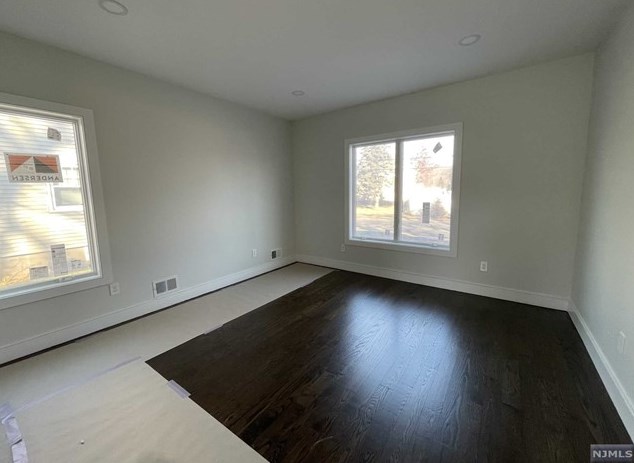 109 Hartland Ave, Emerson NJ  07630-1209 exterior