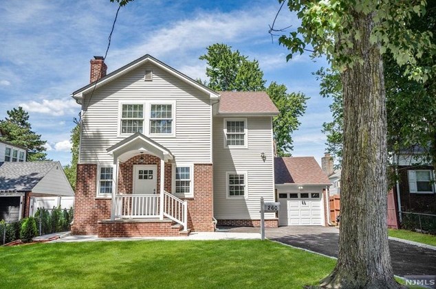 260 Grant Ave, Dumont, NJ 07628