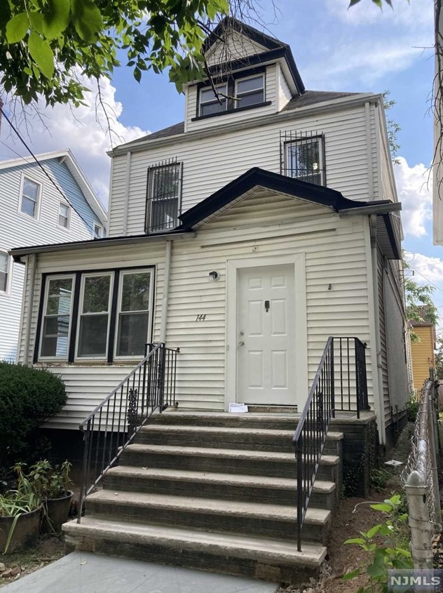 142-144 Scheerer Ave, Newark, NJ 07112
