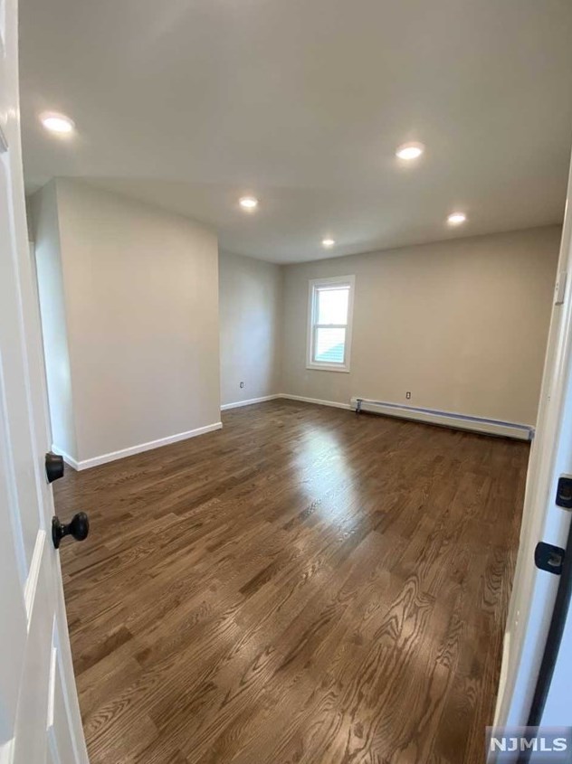 144 Montgomery St, Bloomfield, NJ 07003