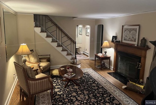 241 Sheridan Ave, Ho Ho Kus, NJ 07423
