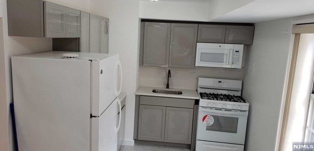 2350 5th St #a12, West Fort Lee, NJ 07024