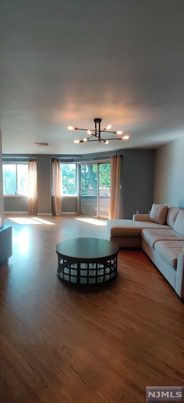 364 Palisade Ave, Cliffside Park NJ  07010-2778 exterior