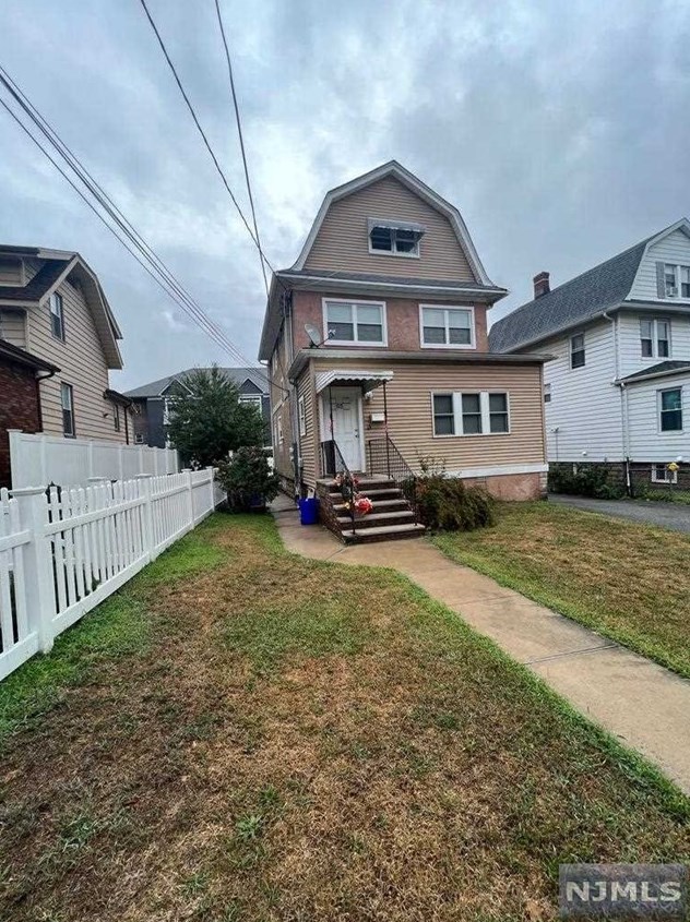 65 Willet St, Bloomfield, NJ 07003