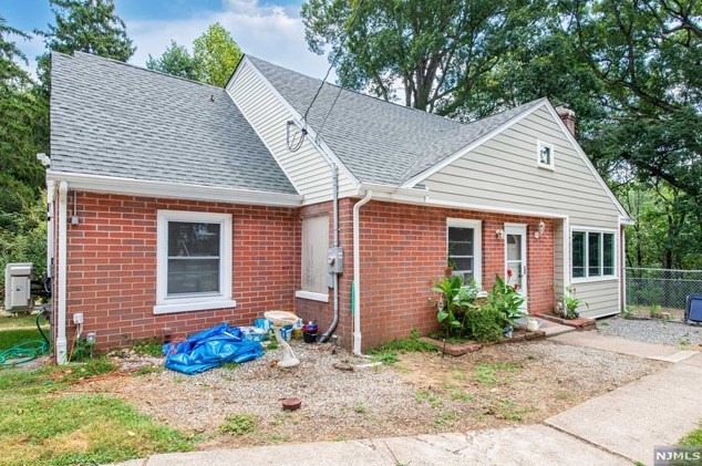 730 Hamburg Tpke, Wayne NJ  07470-2019 exterior