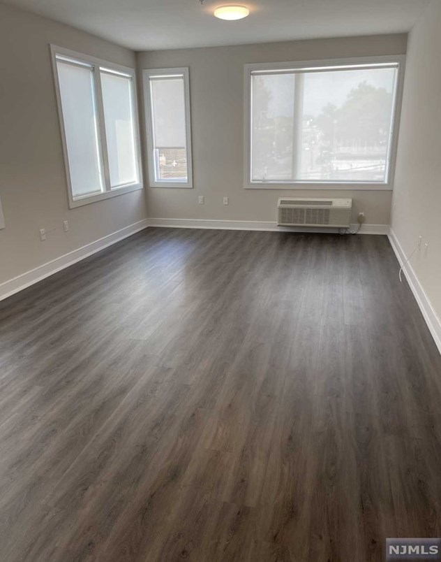 470 Main St #605, West Fort Lee, NJ 07024