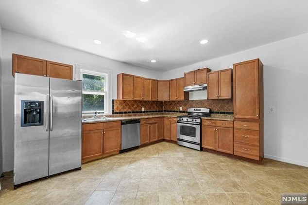 181 Central Ave, Hackensack NJ  07601-3438 exterior