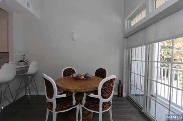 764 New Bridge Rd #2e, Teaneck, NJ 07666
