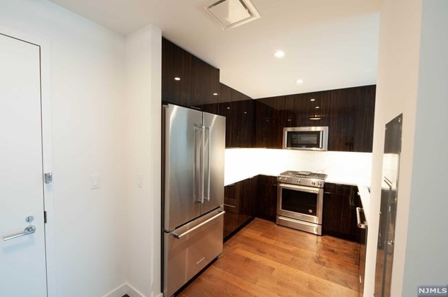 800 Ave At Port Imperial #615, Union City, NJ 07086