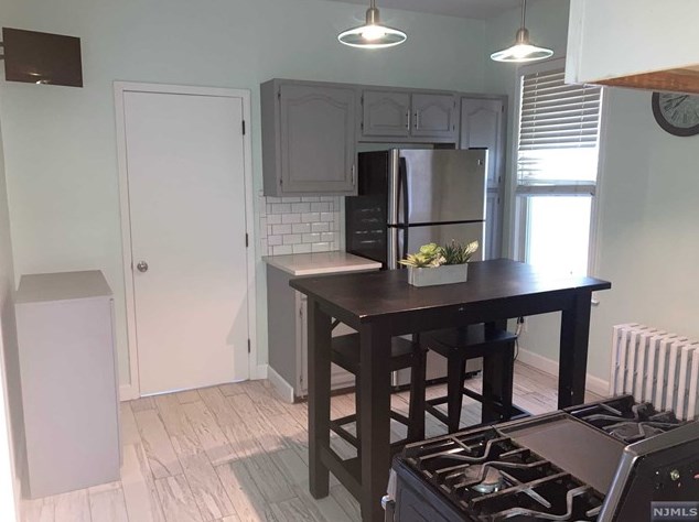 138 Hoyt St #1, Kearny, NJ 07032