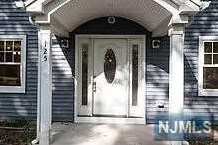 125 Arcola Ave, Paramus, NJ 07652