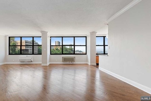 7004 Blvd E #15b, West New York, NJ 07093