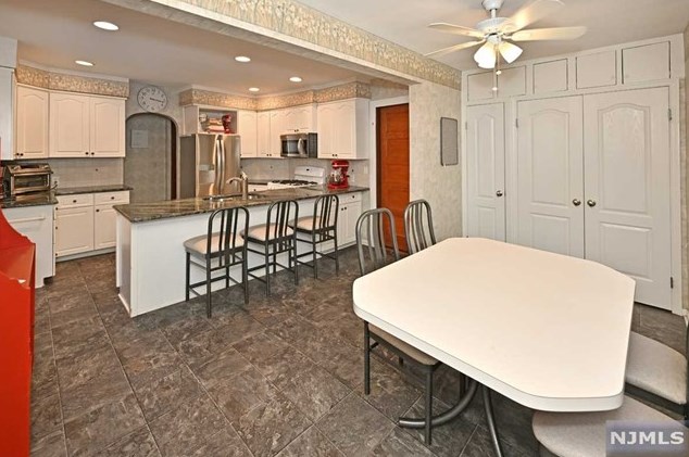 67 Demarest Ave, Hillsdale NJ  07642-2856 exterior