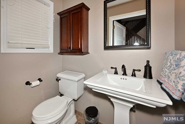 67 Demarest Ave, Hillsdale NJ  07642-2856 exterior