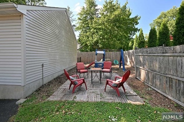 67 Demarest Ave, Hillsdale NJ  07642-2856 exterior