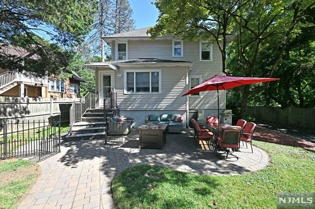 67 Demarest Ave, Hillsdale NJ  07642-2856 exterior