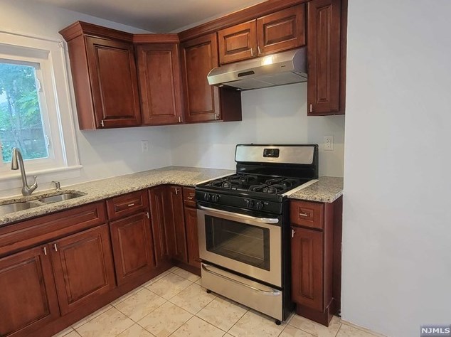 94 Eastern Way, Rutherford, NJ 07070