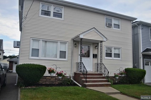 202 Market St #1, Outwater, NJ 07026