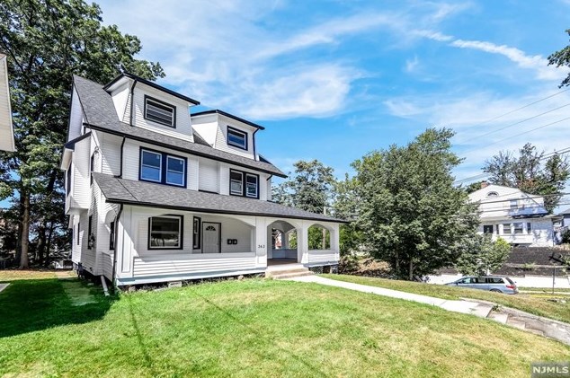 262 Summit Ave #1, Bogota, NJ 07603