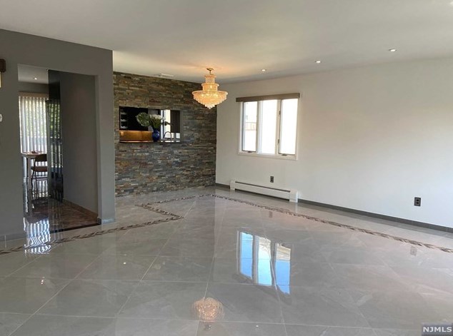 5 Jarico Dr #1st Floor, Wallington, NJ 07057