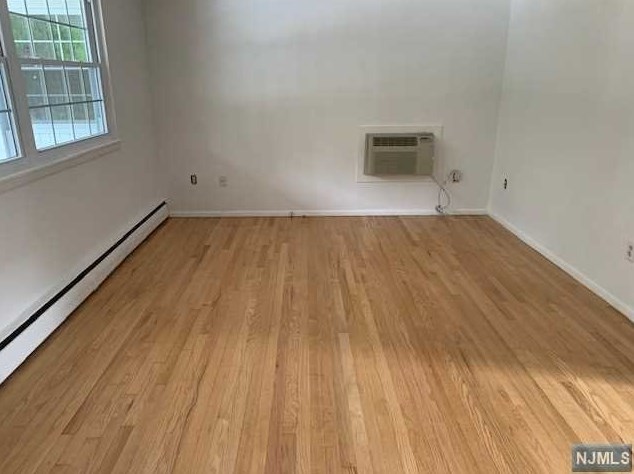 267 W Erie Ave #4, Rutherford, NJ 07070