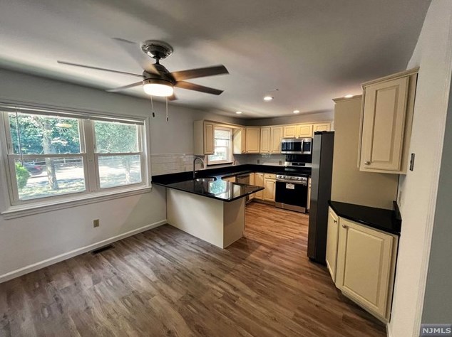 86 N Farview Ave #1st Floor, Paramus, NJ 07652