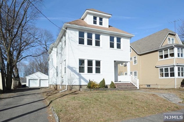 49 Pierce Ave, Midland Pk, NJ 07432