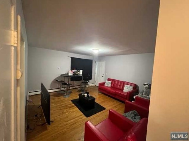 20 Brookdale Ave, Newark NJ  07106-1814 exterior