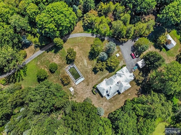 304 Jacksonville Rd, Kinnelon, NJ 07405