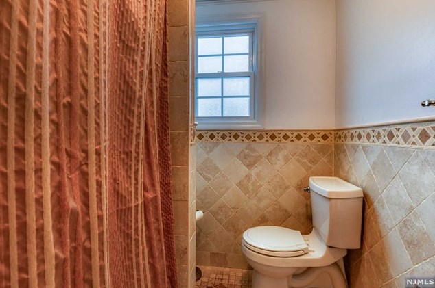 91 Barbara St, Newark NJ 07105-3302 exterior