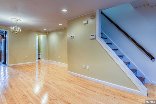 91 Barbara St, Newark NJ 07105-3302 exterior