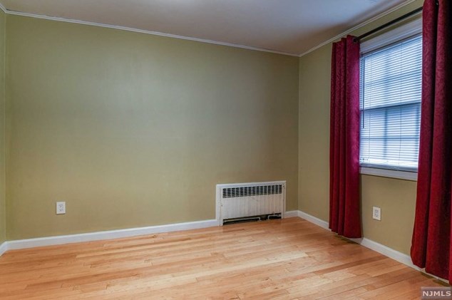 91 Barbara St, Newark NJ 07105-3302 exterior