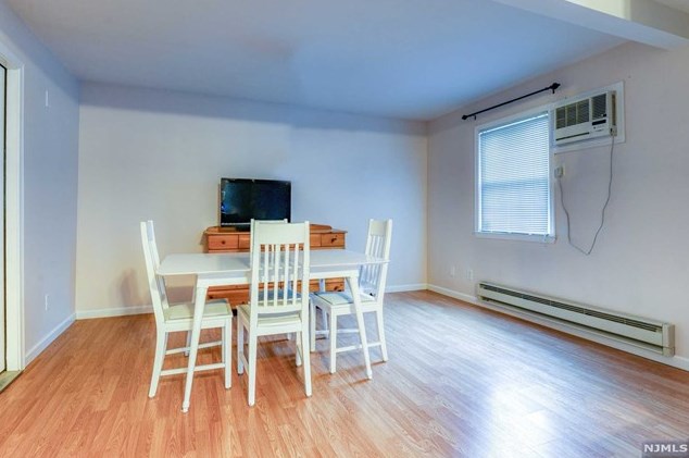 91 Barbara St, Newark NJ 07105-3302 exterior