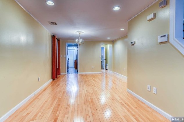 91 Barbara St, Newark NJ 07105-3302 exterior