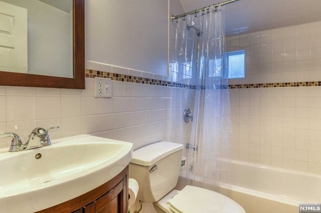 91 Barbara St, Newark NJ 07105-3302 exterior