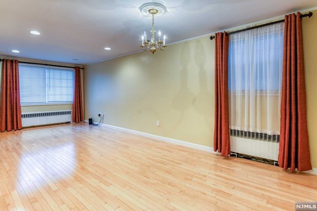 91 Barbara St, Newark NJ 07105-3302 exterior