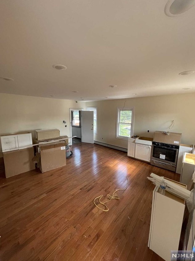 255 Lafayette Pl #7w, Englewood, NJ 07631