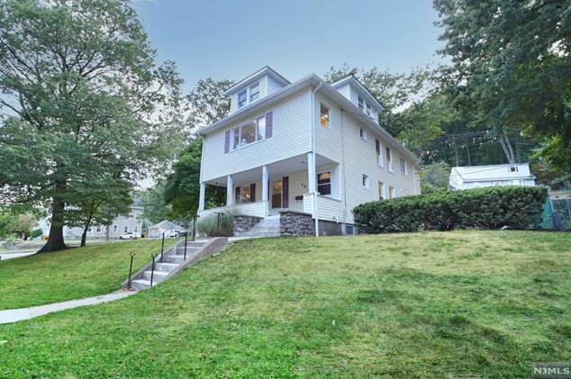 70 Pasadena Pl #2, Paterson, NJ 07506