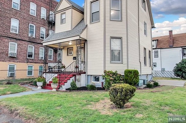 157 Stewart Ave, Kearny, NJ 07032