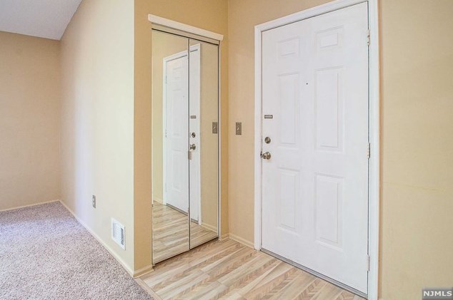 341 Linden St, Mahwah, NJ 07430