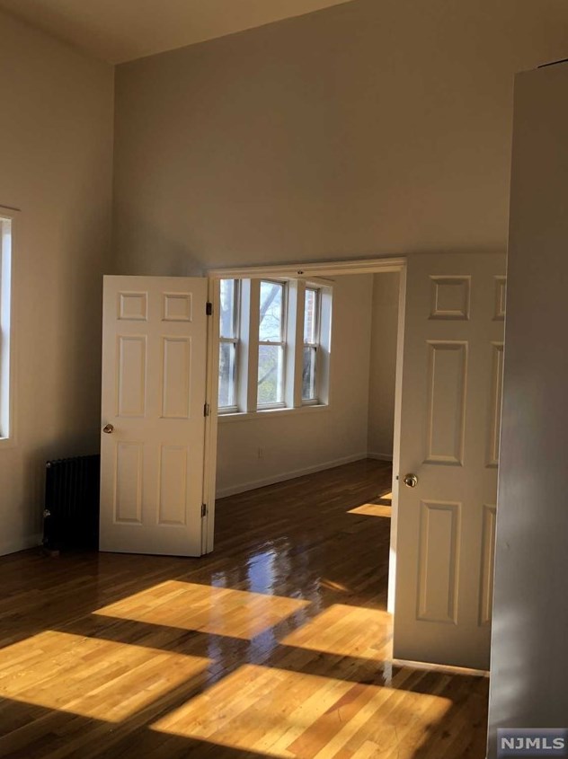 1 Addison Ave #18, Rutherford, NJ 07070