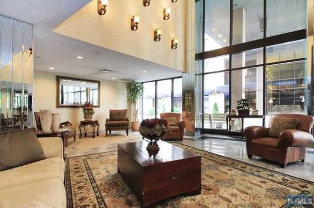 316 Prospect Ave Apt 3c, Hackensack, NJ