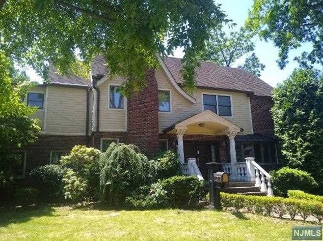 108 Merrison St, Teaneck, NJ 07666
