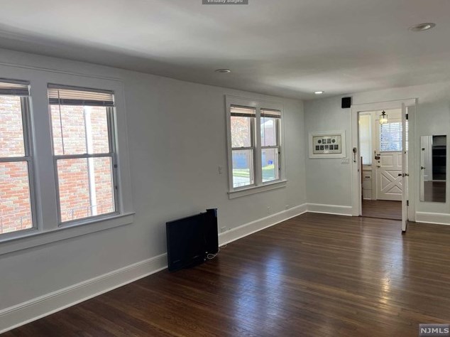 222 Tom Hunter Rd, West Fort Lee NJ  07024-5302 exterior