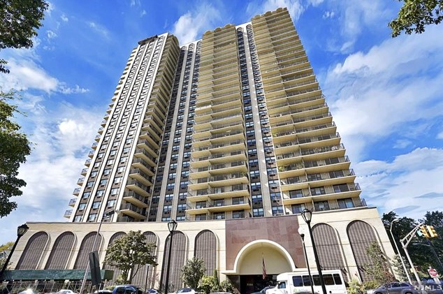 7855 Blvd E #18c, North Bergen, NJ 07047