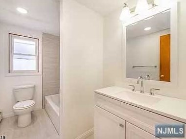41 N 15th St #2, Paterson, NJ 07506